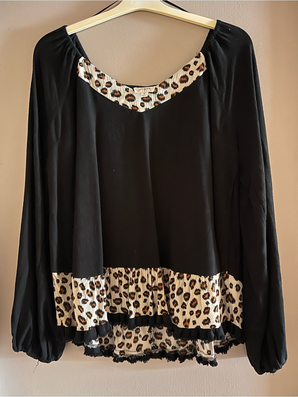 Umgee Black Long-Sleeve top with Leopard Trim